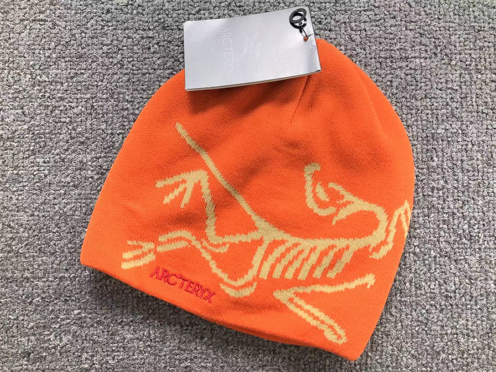 Bird Head Toque Beanie™