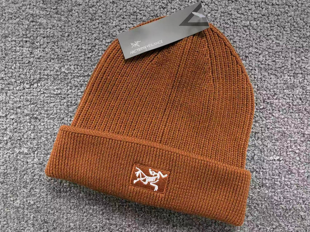 Small Bird Logo Toque™