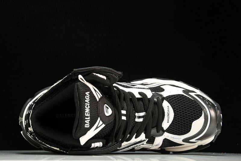 White Black Runner High Sneakers