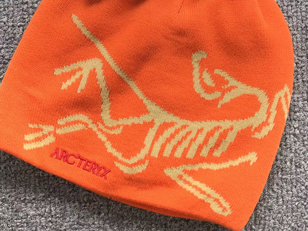 Bird Head Toque Beanie™