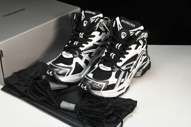 White Black Runner High Sneakers