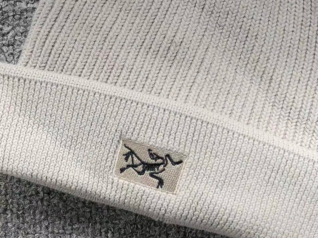 Small Bird Logo Toque™