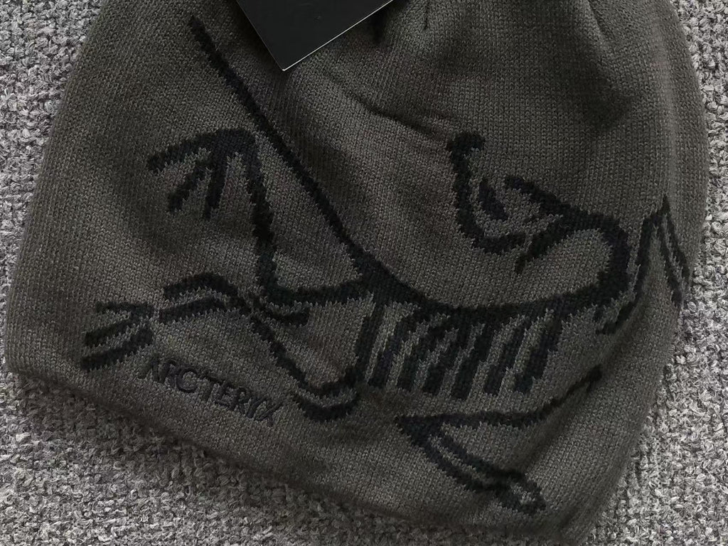 Bird Head Toque Beanie™