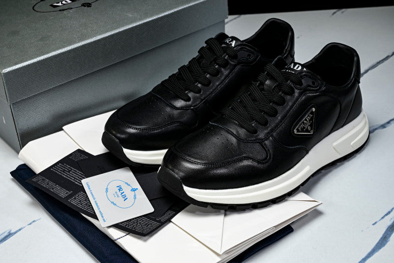 Prax 01 Black White Sneakers