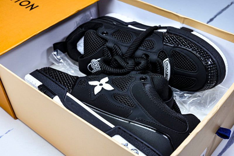 Black Skate Sneakers