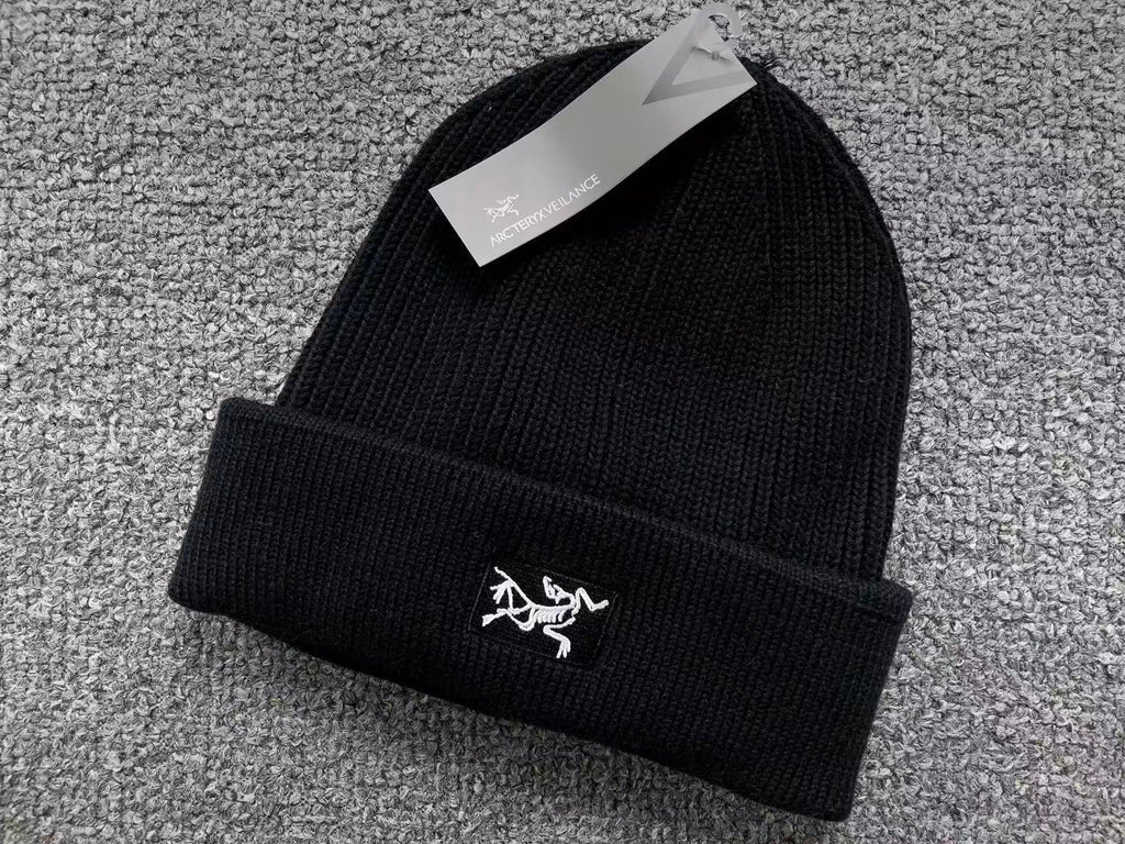 Small Bird Logo Toque™