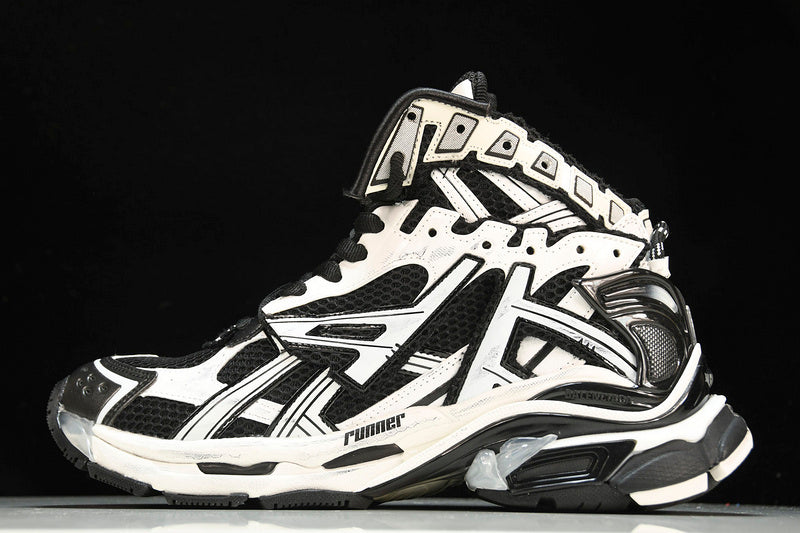 White Black Runner High Sneakers