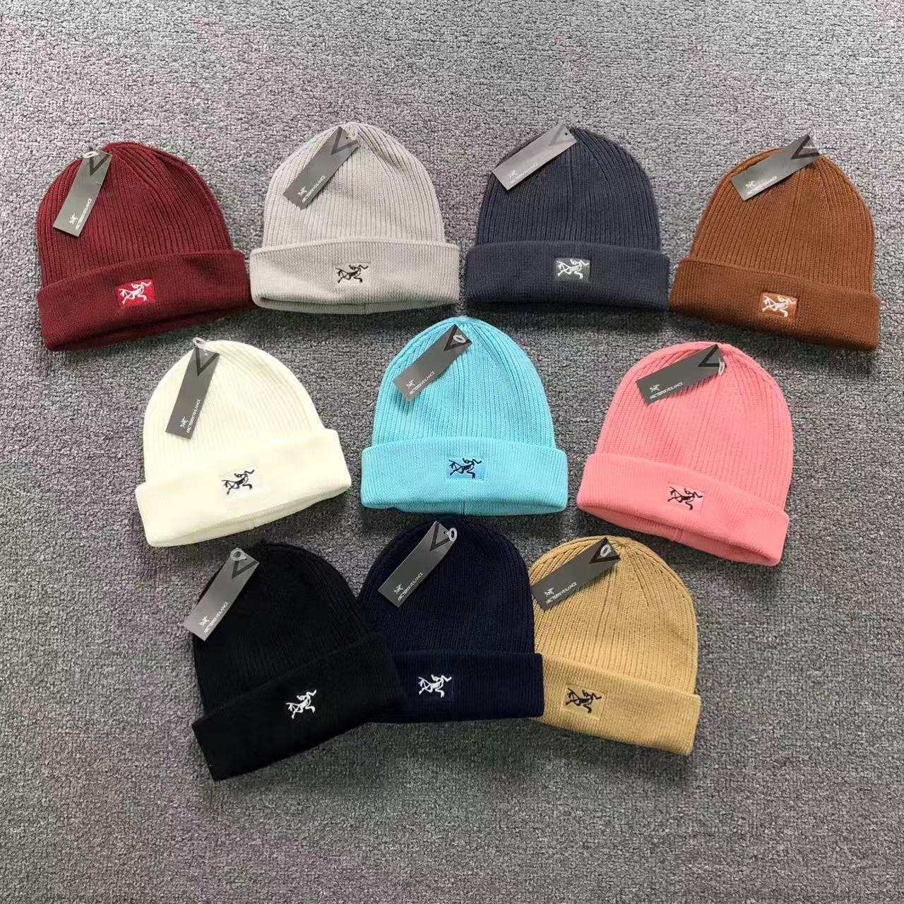 Small Bird Logo Toque™