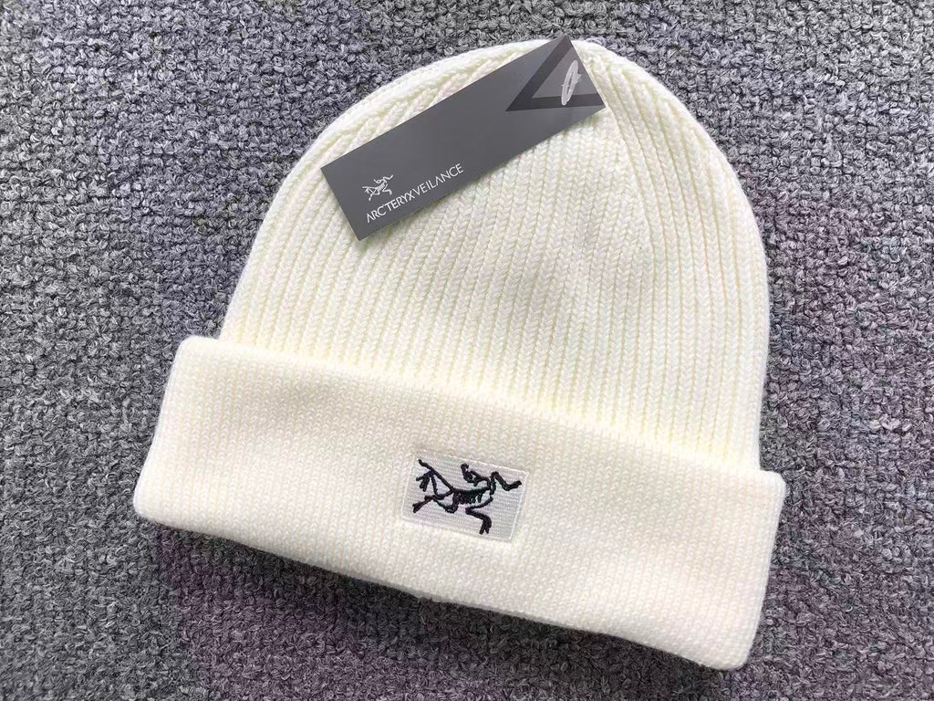 Small Bird Logo Toque™